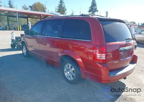 2008 Chrysler Town & Country Touring z USA, uszkodzony, nr VIN 2A8HR54P78R139811